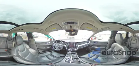 2019 Volvo Xc60 T5 Momentum z USA, uszkodzony, nr VIN LYV102DK7KB223427